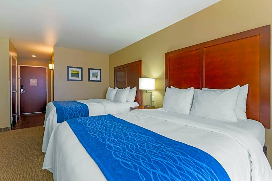 Comfort Inn & Suites