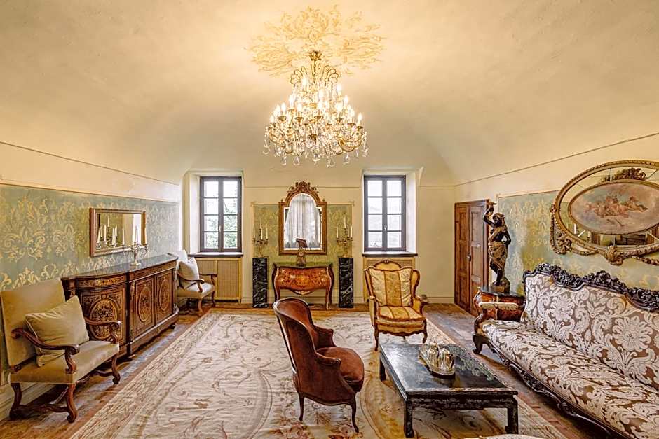 Castello di Casalborgone, Luxury Italian Castle Hotel