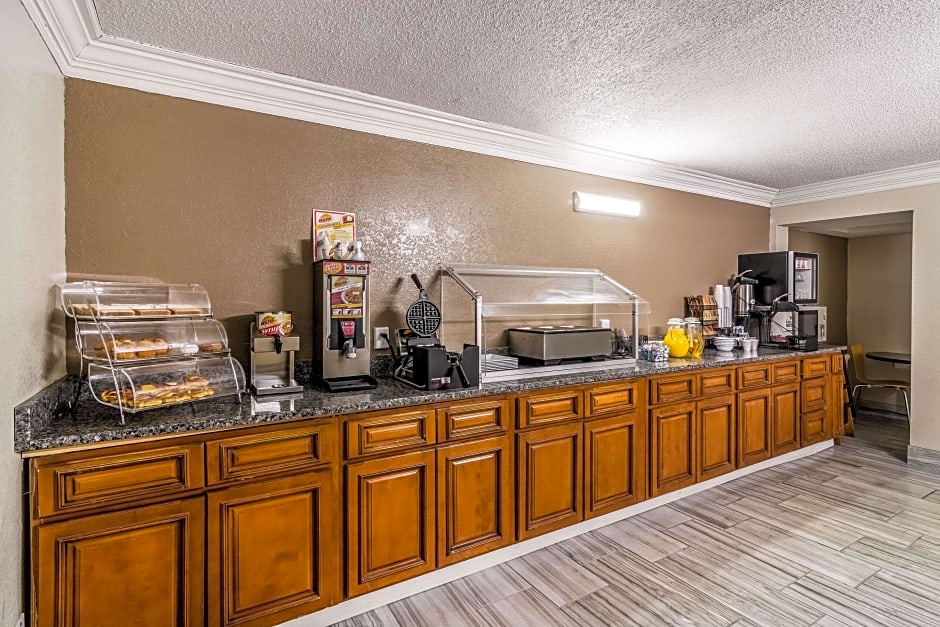 Quality Inn Pensacola