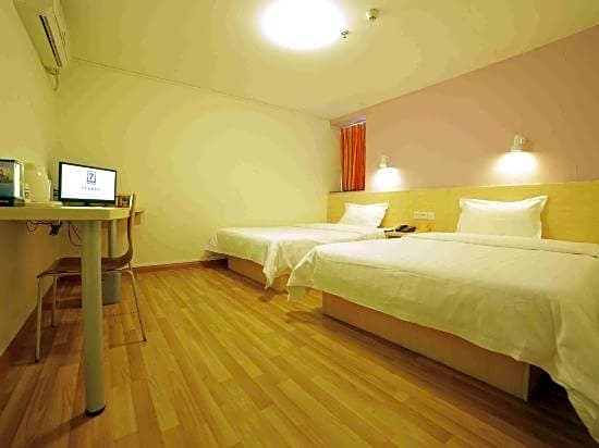 7 Days Inn Guangzhou Xinshi Baixin Plaza