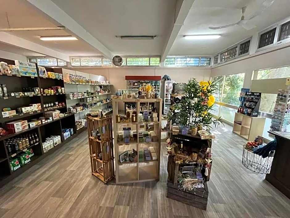 Camping 4 étoiles - Piscine - ef00ai