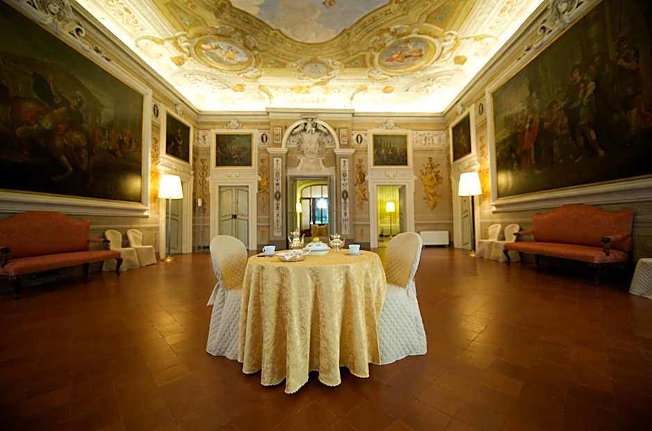 Palazzo Tucci Residenza d'epoca