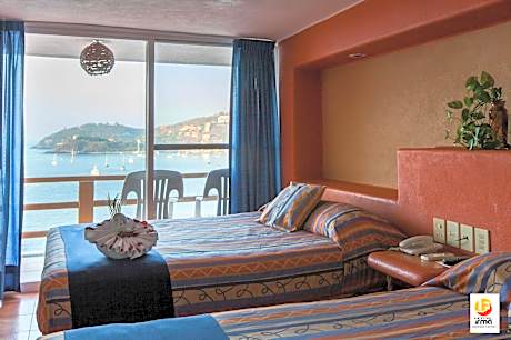 Standard Twin Room with Sea View