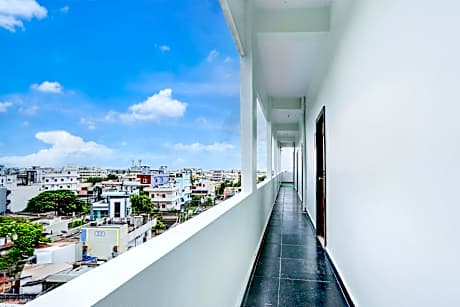 Hotel O PR GRAND