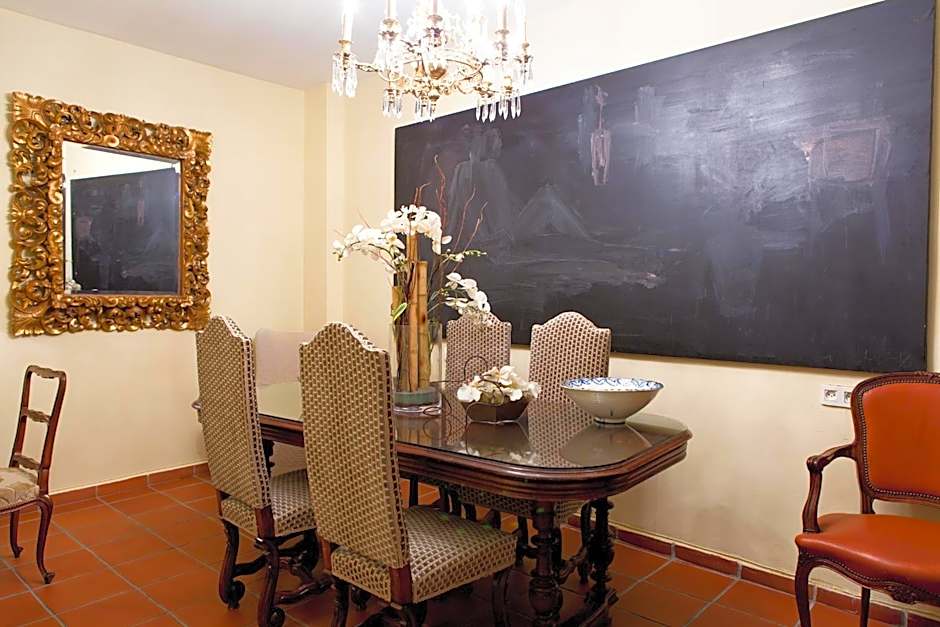 Palacio De Santa Ines