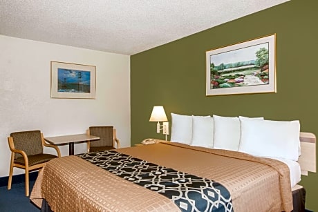 2 Queen Beds Mobility Accessible Room Non-Smoking