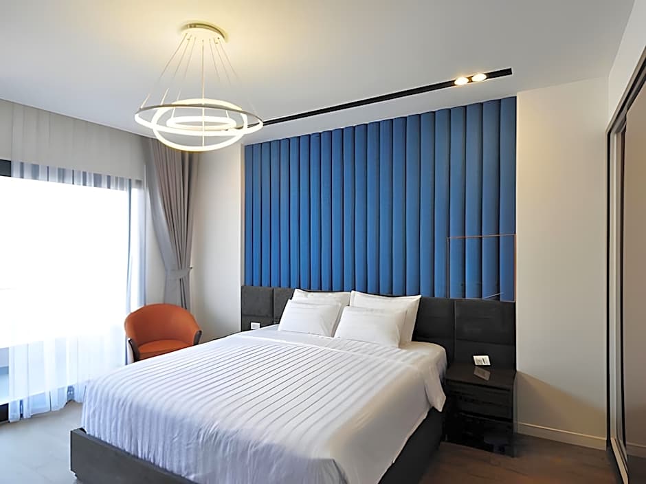 Royal Dragon Boutique Hotel