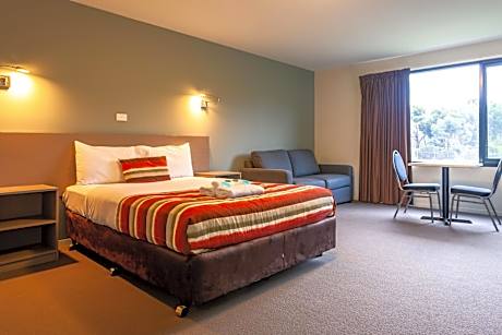 Kingston Hotel