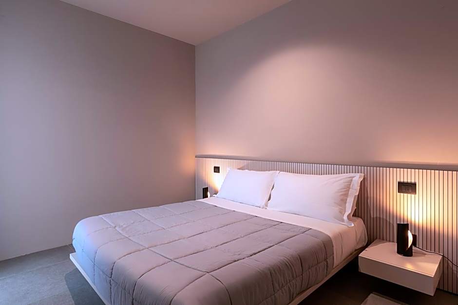 Amare Suite & Apartments