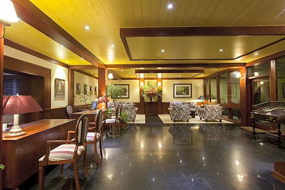 Hunasfalls Hotel