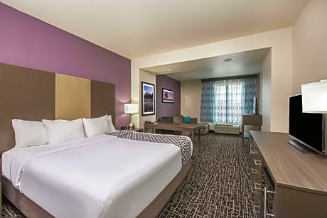 1 King Bed Executive Room
