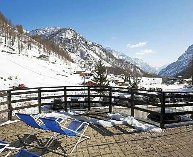 La Trinitè Monboso Hotel