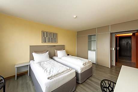 Twin Room with City View