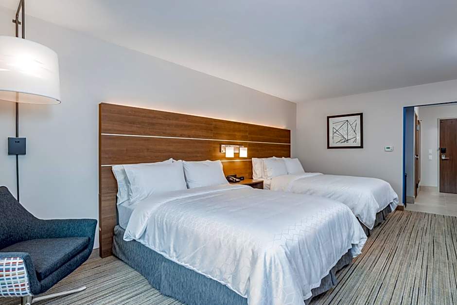 Holiday Inn Express And Suites Elkhart North By IHG