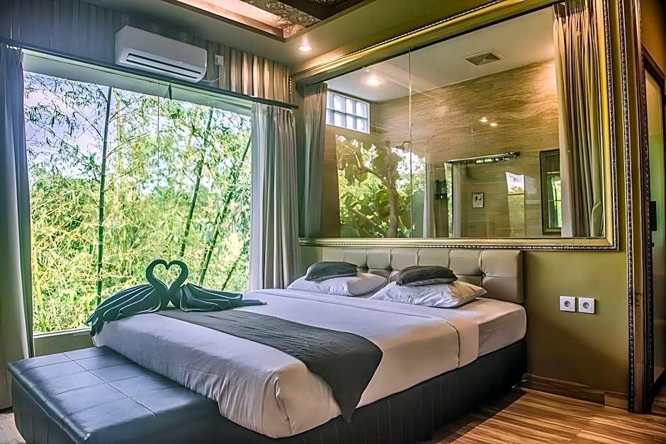 Bombora Surf Camp Hotel