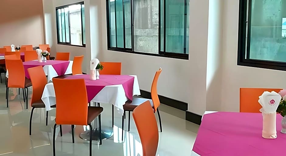 Sakura Budget Hotel