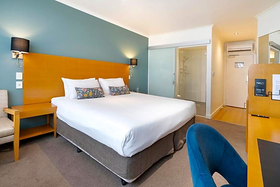 Gateway Hotel by Nightcap Plus