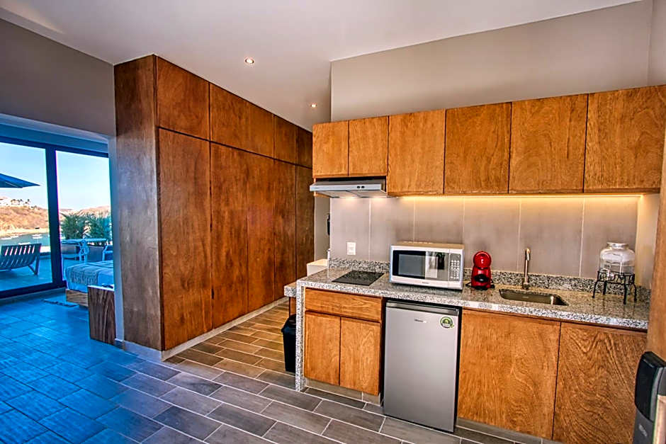 Nirú Ocean Suites by Binniguenda