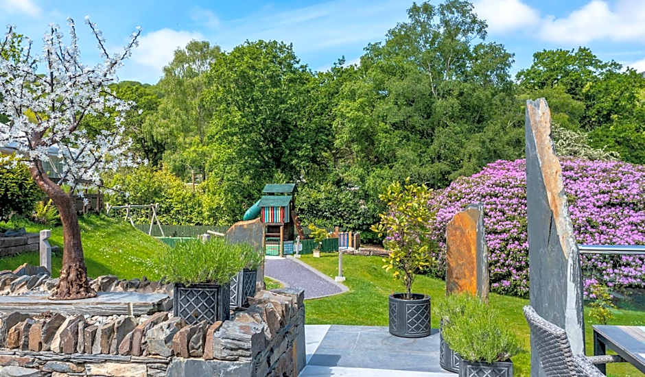 Aberdunant Hall Holiday Park