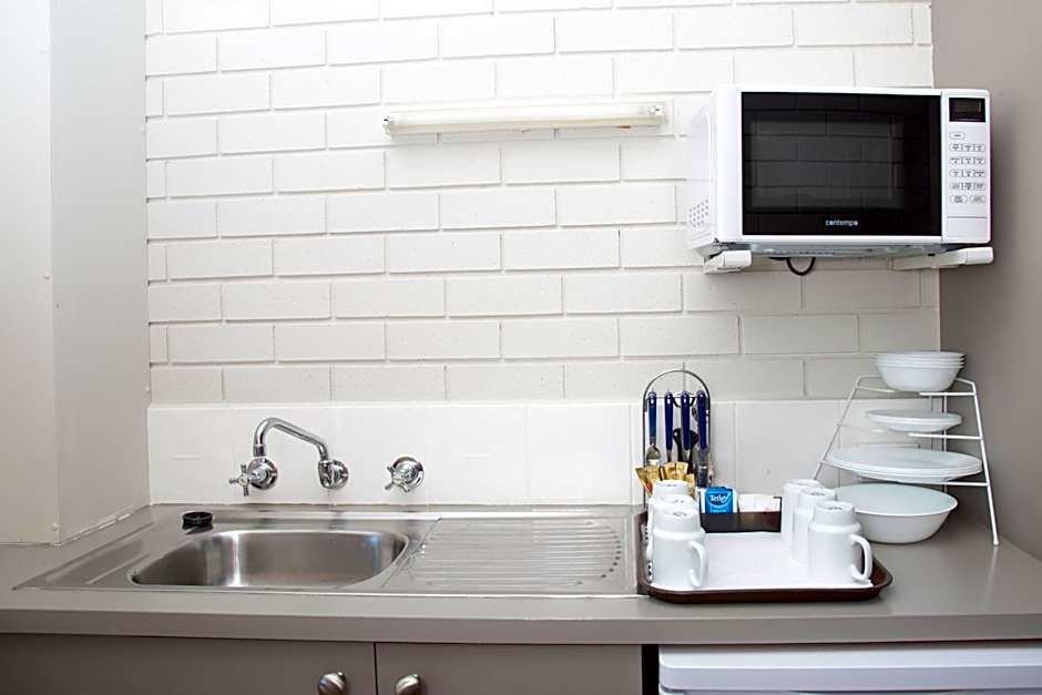 Crystal Fountain Motel