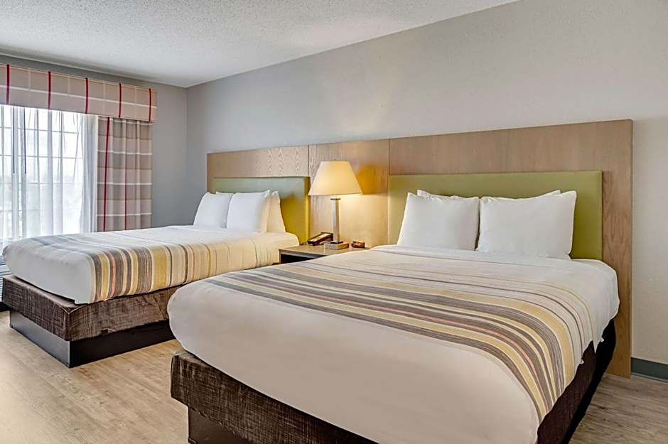Country Inn & Suites by Radisson, Grand Rapids Airport, MI