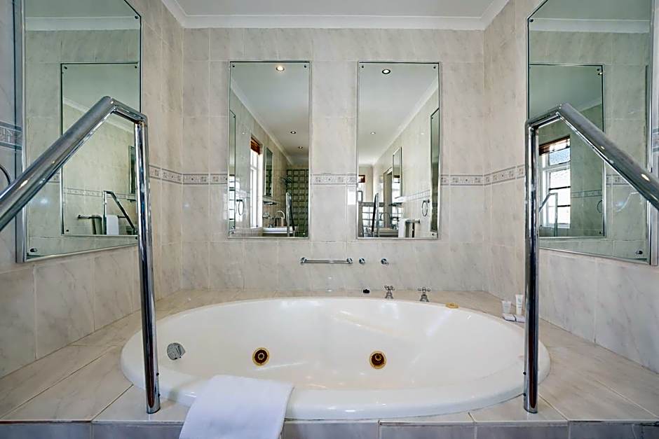 Cumberland Hotel & Conference Centre Worcester