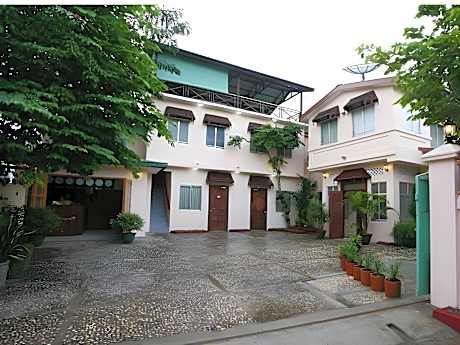Hotel June Business Bed Breakfast