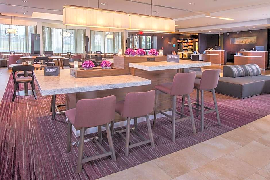 Courtyard by Marriott Fairfax Fair Oaks