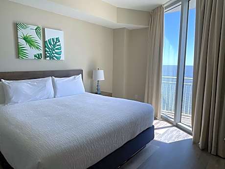 Two Bedroom One and a Half Bath Suite, Full Ocean View