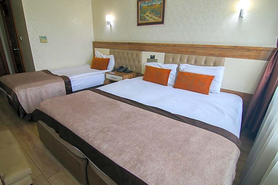 Grand Zara Hotel