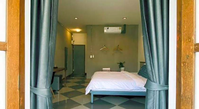 Baan Chiang Bed Lampang