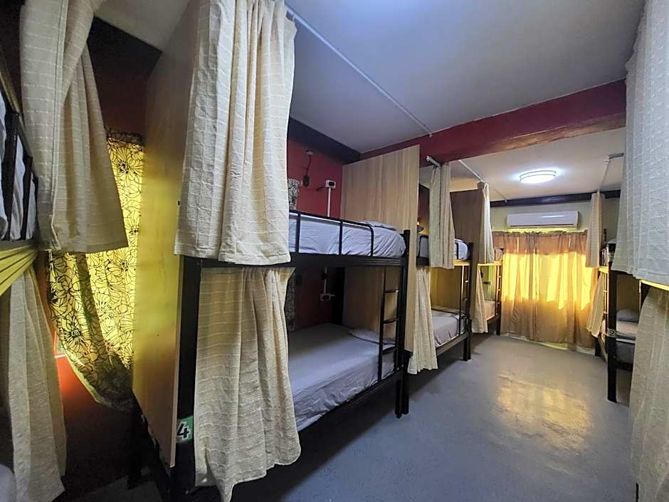 Caye Caulker Plaza Hotel