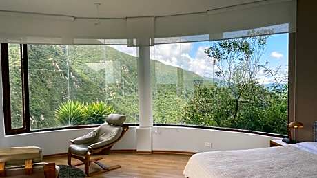 Studio with Spa Bath