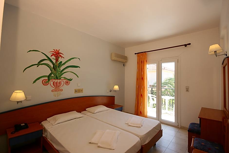 Foto 1 daripada 2 — Standard 1 Double Bed or 2 Beds