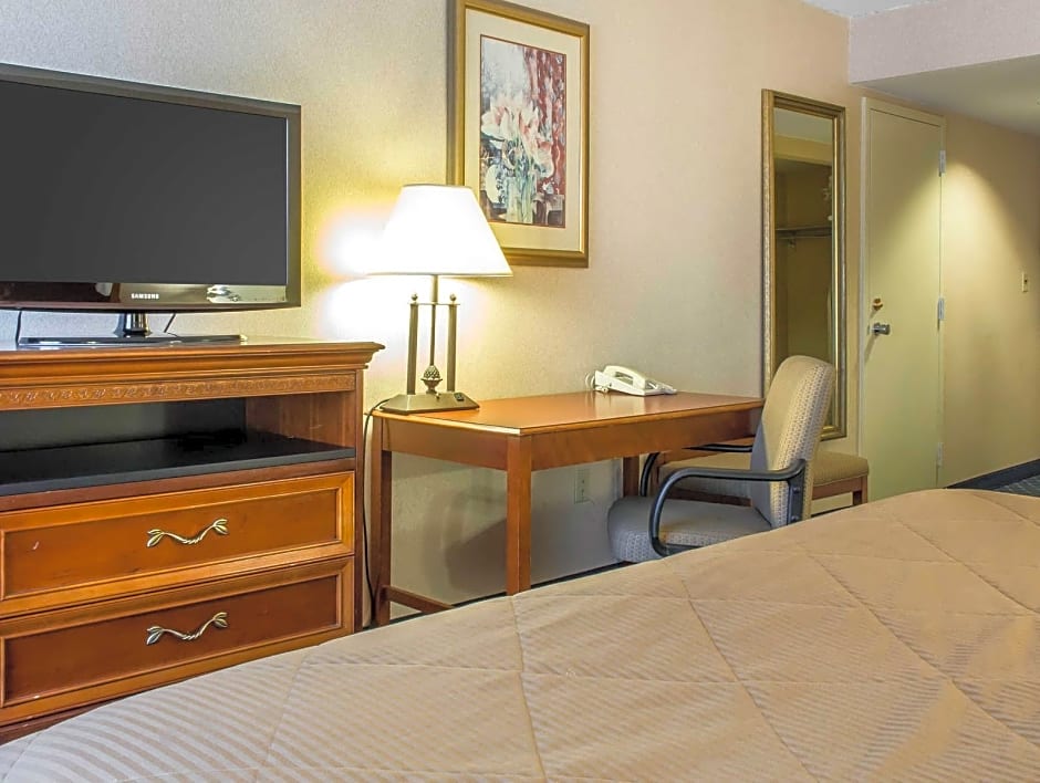 Clarion Hotel & Conference Center