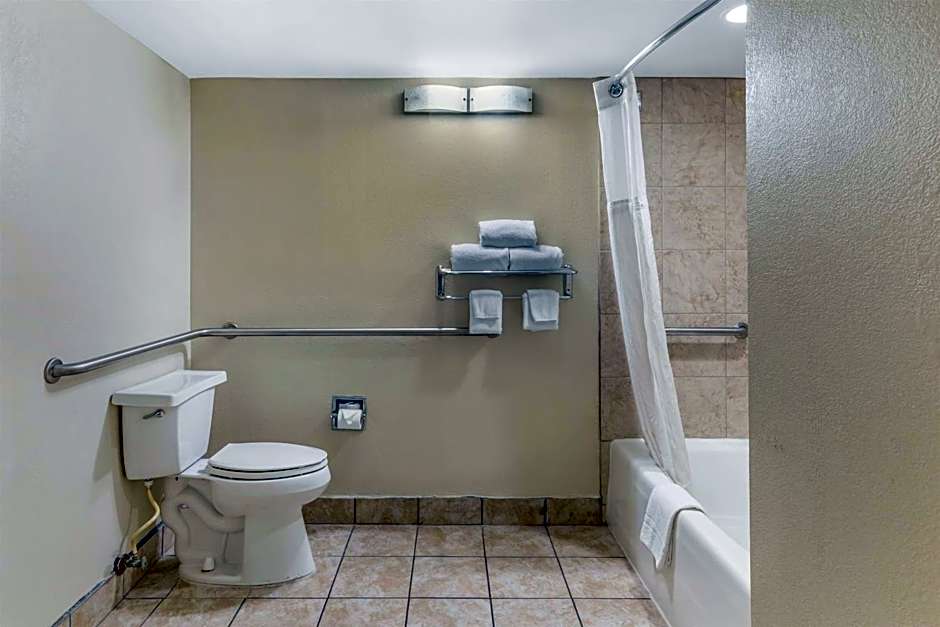 Best Western Plus Madison-Huntsville