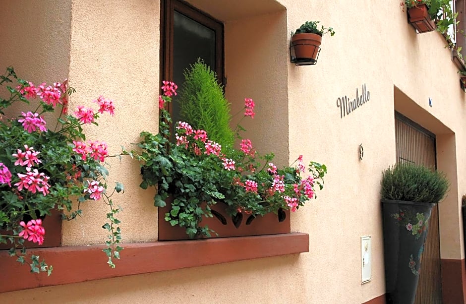 Mirabelle Bed & Breakfast