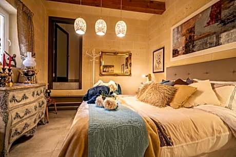 Double Room with Private External Bathroom