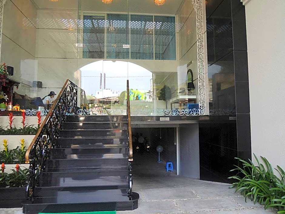 Iris Hotel Saigon
