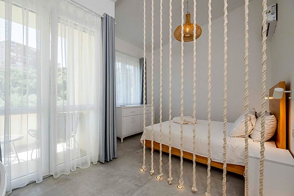 President Bungalows and Apartments