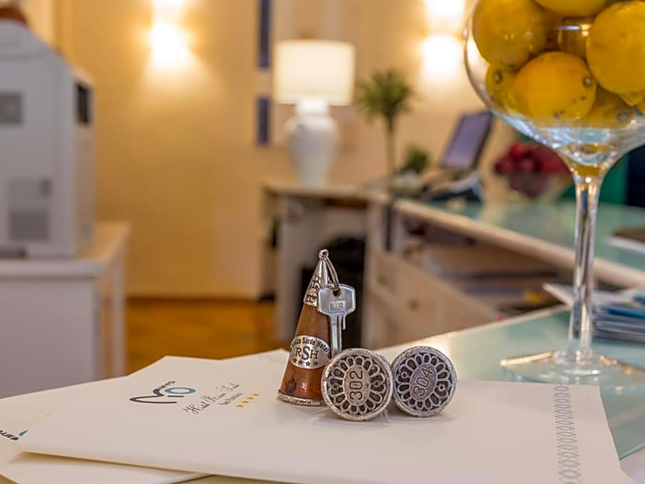 Hotel Rocce Sarde