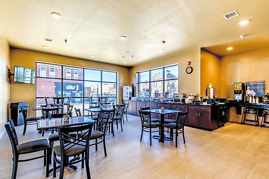 Cobblestone Inn & Suites - Waverly