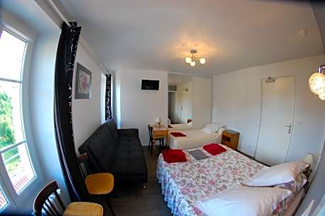 Triple - 1 Double + 1 Single Bed