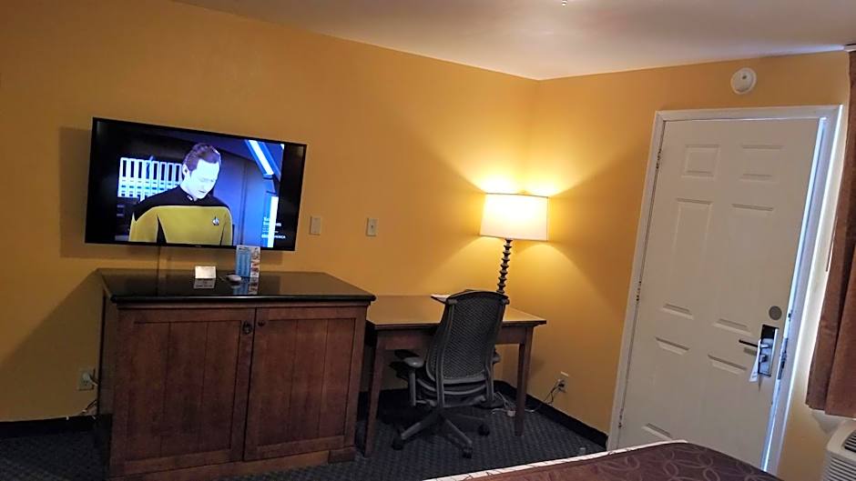 The Royal Victorian Motel