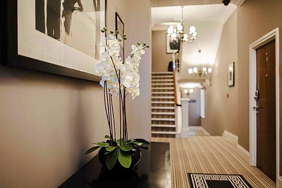 Kensington House Aparthotel