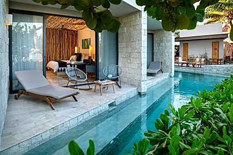 Beach Front Swim-up