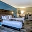 La Quinta Inn & Suites by Wyndham Sacramento North
