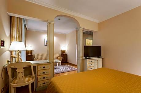 Junior Suite with Balcony