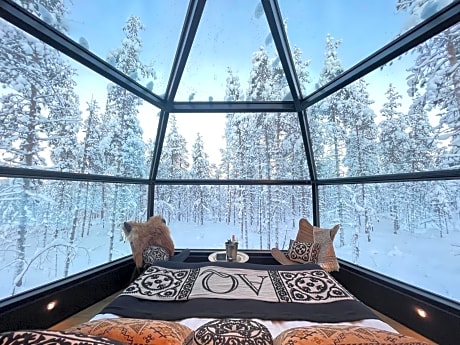 Aurora Queen Resort Igloos