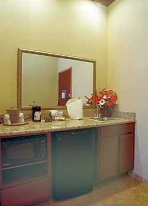 Hampton Inn & Suites Greenville